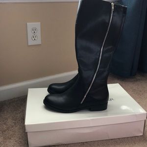 Riding boots